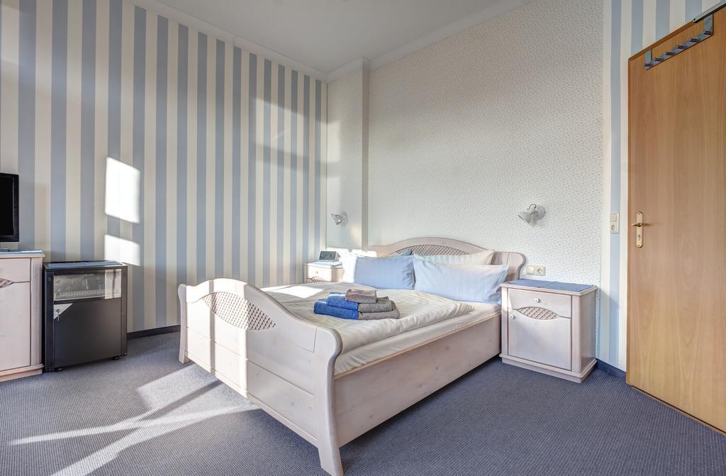Hotel Villa Seeschloesschen Heringsdorf  Ngoại thất bức ảnh