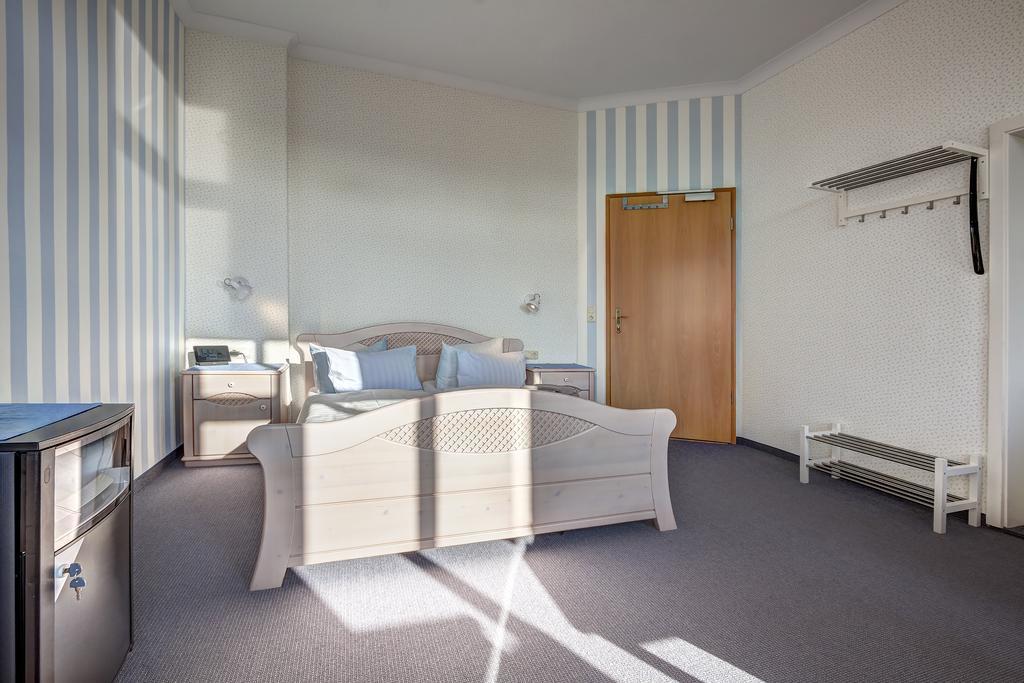 Hotel Villa Seeschloesschen Heringsdorf  Ngoại thất bức ảnh